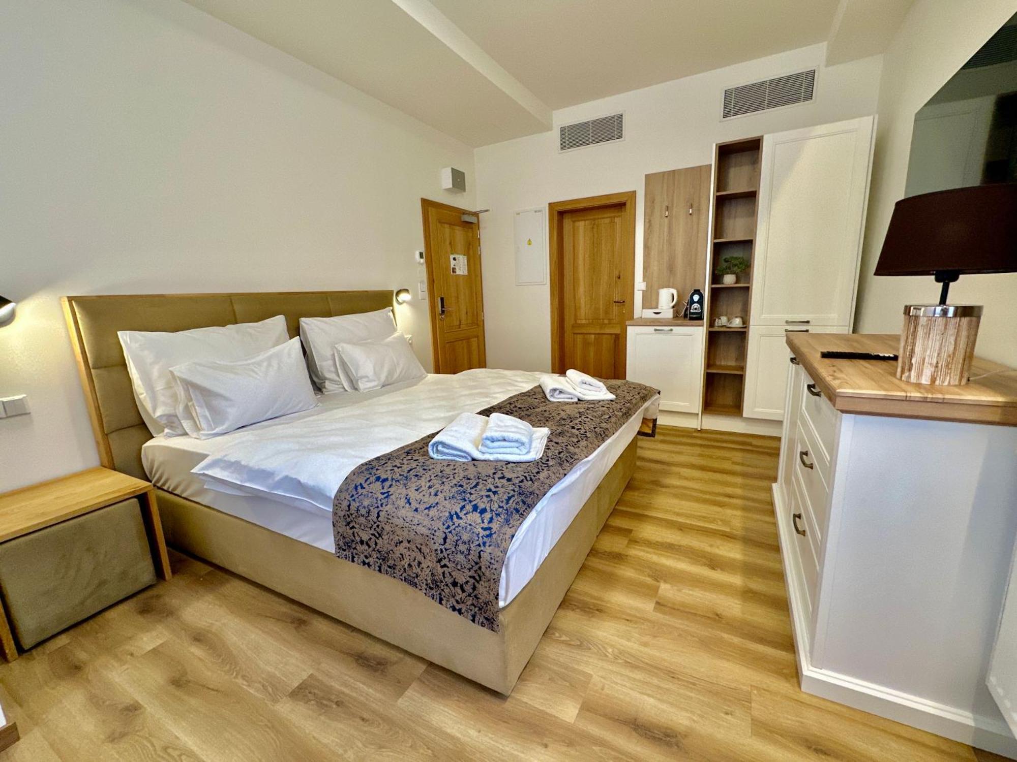 Hotel Karlova Prague Exterior photo
