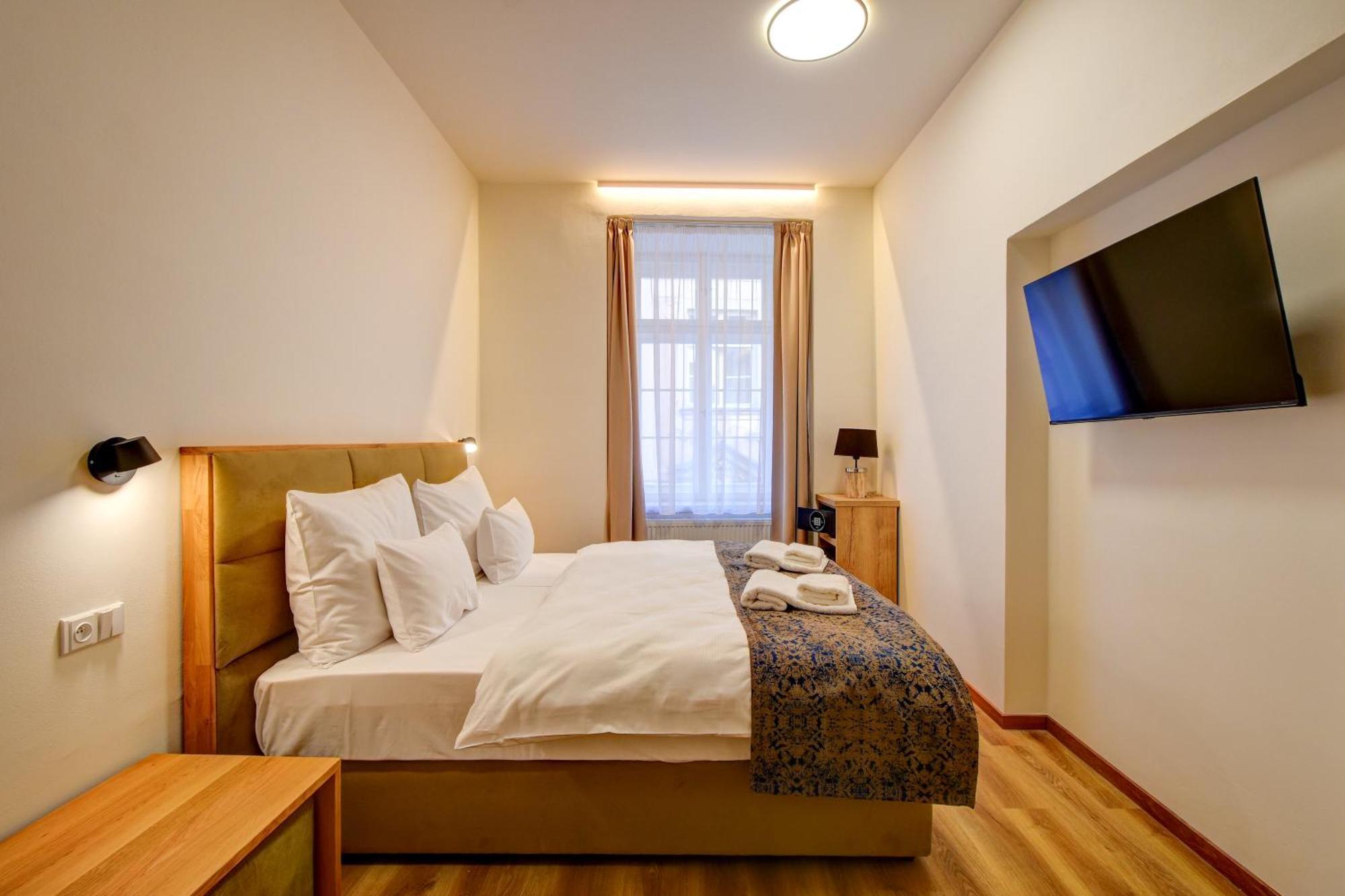 Hotel Karlova Prague Exterior photo